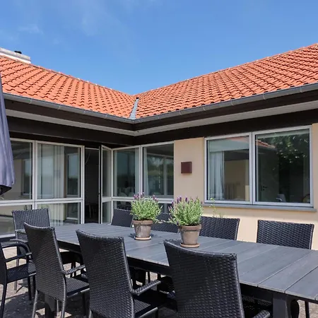 Dom wakacyjny Amazing In With 3 Bedrooms And Internet *